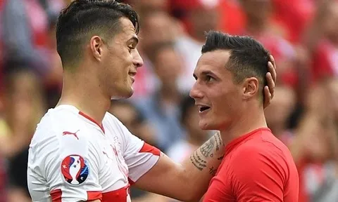 Granit Xhaka thắng anh trai trong ngày ra quân ở EURO 2016