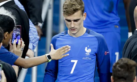 Griezmann, mùa hè và nước mắt