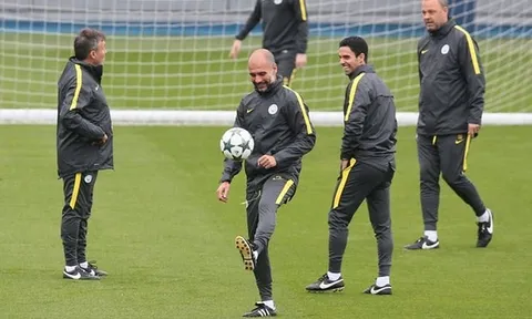Guardiola: Man City đá không phải vì kỷ lục