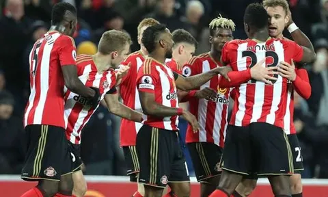 Hạ ĐKVĐ Ngoại hạng Anh, Sunderland của Moyes thoát kiếp 'đội sổ'