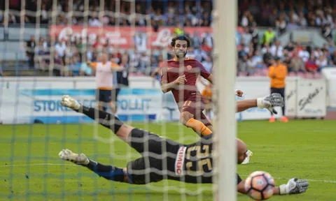 Hạ Napoli, sao Roma đòi vô địch Serie A
