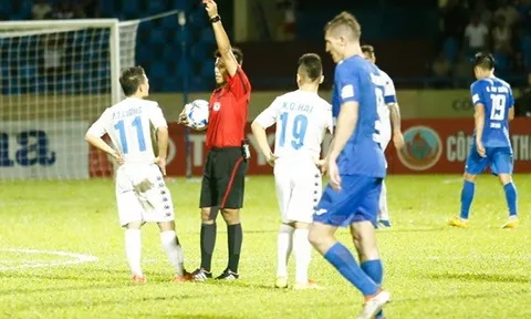 Hà Nội T&T mất cả Bóng Vàng và Bóng Bạc trước trận cầu quyết định