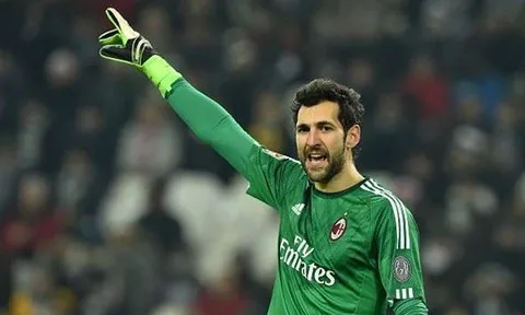 Chelsea sắp đón "người thừa" của AC Milan