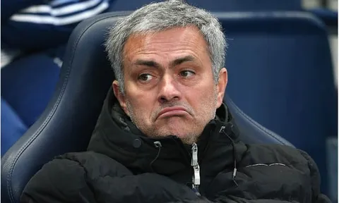 Hé lộ thói quen dị biệt của Mourinho ở M.U