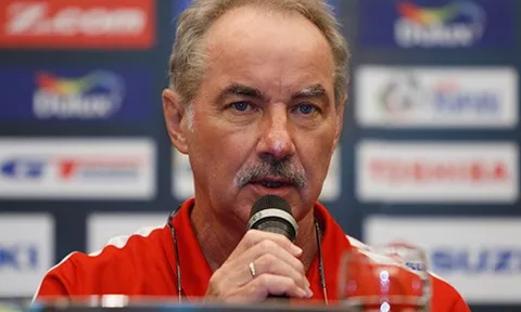 HLV Alfred Riedl: “ĐT Việt Nam không phải đối thủ dễ đánh bại”