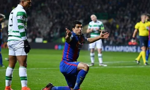 HLV Celtic "tố" Luis Suarez ăn vạ