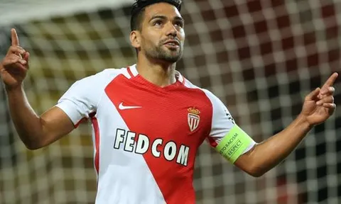 HLV Monaco: Premier League đã 'giết chết' Falcao