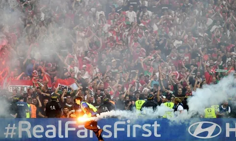 Đến lượt Hungary nhận án phạt từ UEFA do cổ động viên gây rối
