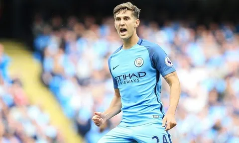 Huyền thoại M.U tin vào tương lai của John Stones