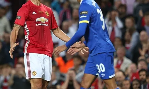 Ibra bỏ lỡ 2 cơ hội, Man Utd đành hòa Everton