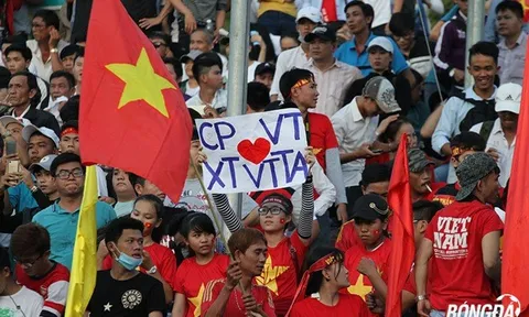 Fan Cần Thơ cháy hết mình vì Công Phượng, Xuân Trường