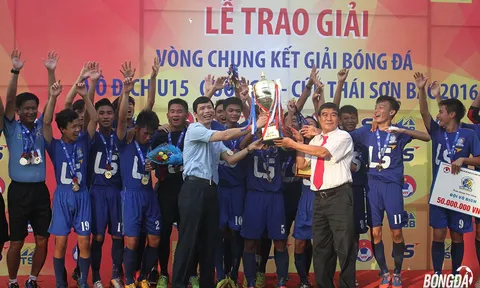 Bắn hạ PVF trên chấm phạt đền, U15 HAGL lên ngôi vô địch