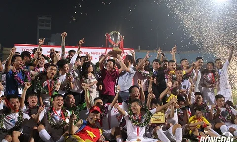 Chùm ảnh: Hà Nội T&T đăng quang ngôi vô địch trên sân Hàng Đẫy