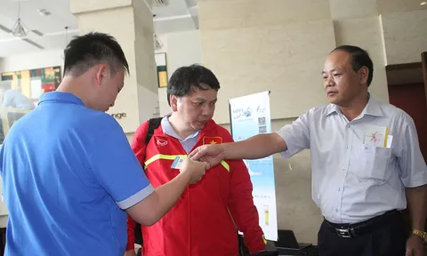 Cán bộ an ninh C45 “trinh sát” ĐT Việt Nam trước thềm AFF Suzuki Cup