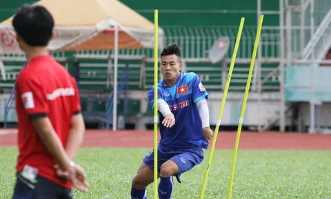 Văn Thanh và sự khác biệt ở hành lang cánh trái tại AFF Cup 2016