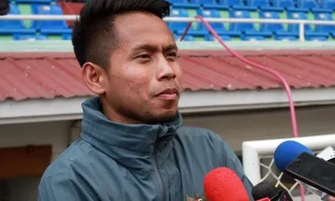 Tuyển thủ Indonesia nén đau buồn trước trận gặp Việt Nam