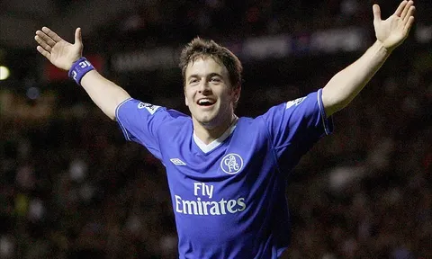 Joe Cole khi còn khoác áo Chelsea