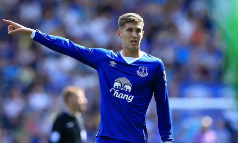Everton nhắm trung vệ, sẵn sàng để John Stones ra đi