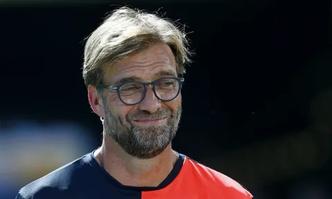 Klopp mếu máo nhìn Liverpool bị đội bóng cũ thảm sát