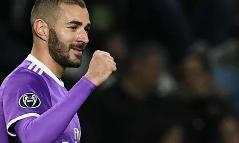 Karim Benzema vượt qua thành tích ghi bàn của Eusebio ở Champions League