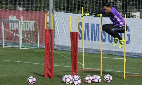 Keylor Navas hẹn ngày trở lại