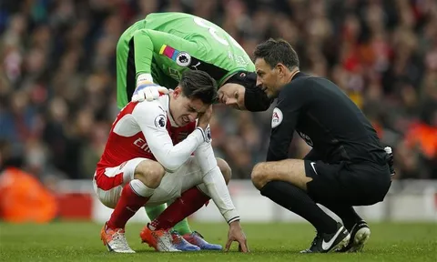 Không Bellerin, Arsenal sẽ học theo Chelsea để đánh bại Man United?