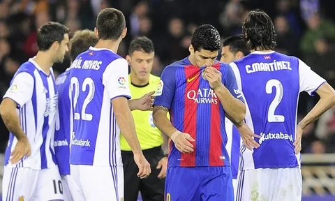 Không giải được 'lời nguyền' Anoeta, Barca bị Real bỏ xa trên bảng xếp hạng
