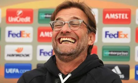 Klopp không dám nói 'thích' Sir Alex