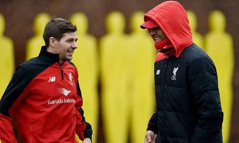 Klopp mất bình tĩnh khi bị tra hỏi về Steven Gerrard