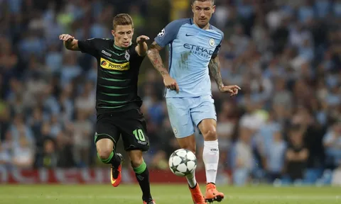 Kolarov được Pep 'thưởng lớn'