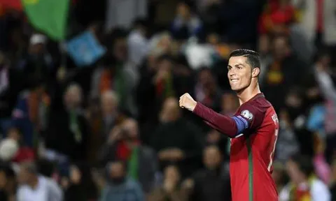 Lập cú đúp, Ronaldo sánh ngang huyền thoại Gerd Mueller