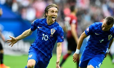 Lập đại công, Modric đi vào lịch sử EURO