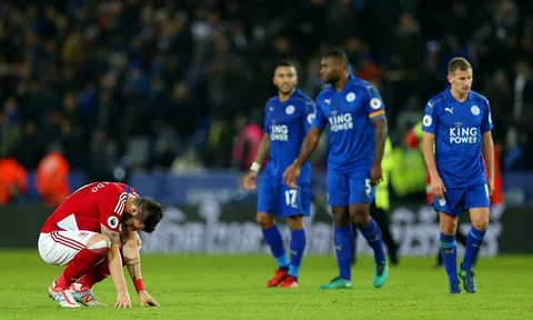 Leicester chinh phục thêm cột mốc đáng buồn