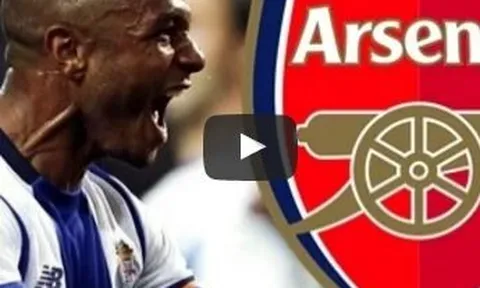 Lí do Arsenal chuyển hướng sang Yacine Brahimi