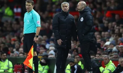 Liên tục dính "phốt", Mourinho lên tiếng đòi công bằng
