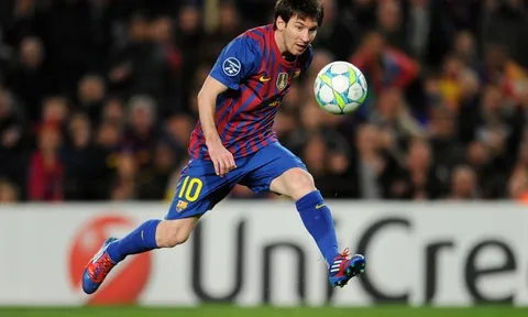 Lionel Messi hủy diệt đối thủ với 5 bàn thắng