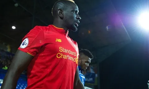 Liverpool CHÍNH THỨC tuyên bố bán Mamadou Sakho