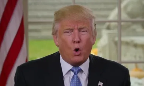 Lộ bằng chứng Donald Trump là 'fan' Man United