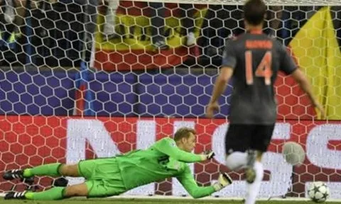Lỗi của Neuer hay với Bayern cơn ác mộng mang tên Atlético?