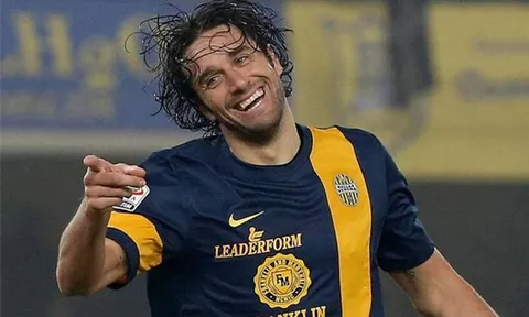Luca Toni lấy chứng chỉ hành nghề, chuẩn bị gia nhập FIGC