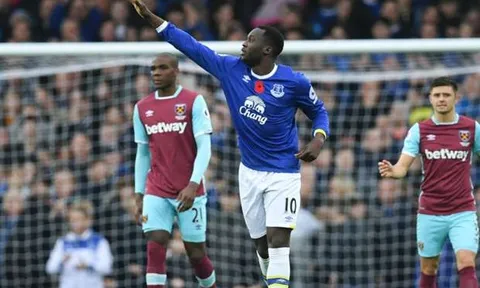 Lukaku nổ súng liên hồi, đạt cột mốc khủng
