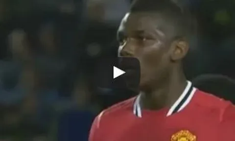 Màn ra mắt Man United của Paul Pogba năm 2011