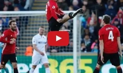 Màn trình diễn ấn tượng của Zlatan Ibrahimovic vs Swansea
