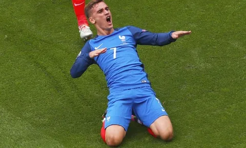 Màn trình diễn của Antoine Griezmann vs Iceland