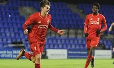 Màn trình diễn của Ben Woodburn trước Leed Utd