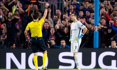 Màn trình diễn của Claudio Bravo trước Barcelona