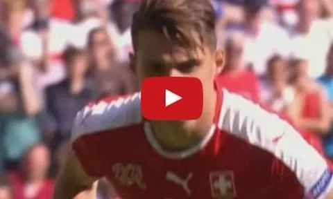 Màn trình diễn của Granit Xhaka vs Ba Lan