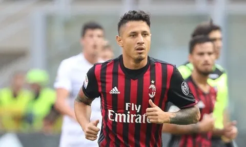 Màn trình diễn của Lapadula trước Crotone