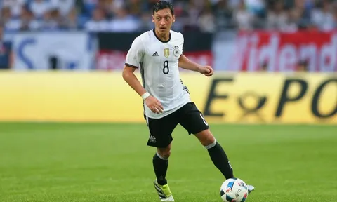 Màn trình diễn của Mesut Oezil ở EURO 2016