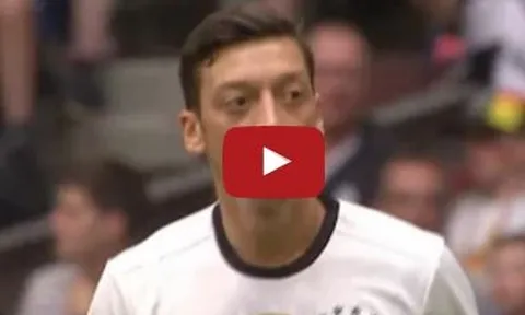 Màn trình diễn của Mesut Oezil vs Hungary
